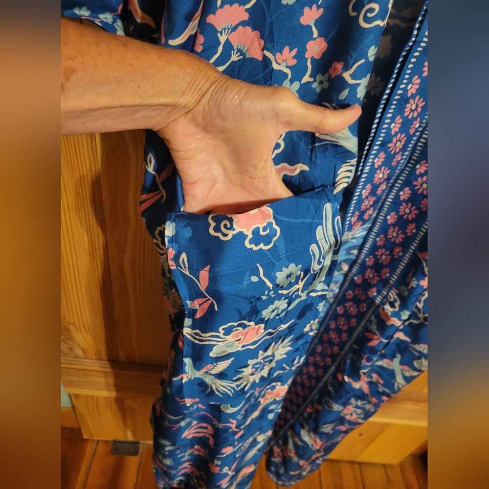 Spell Bandit Robe - Picture 9 of 11